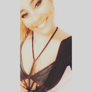 Meet your Posher, Ayanna